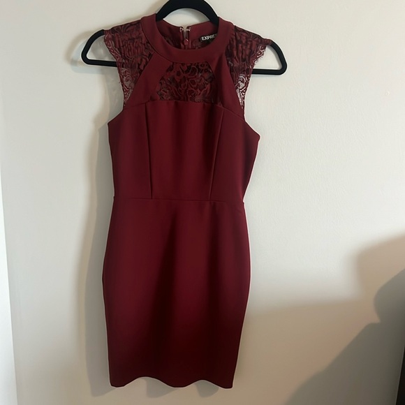 Express Dresses & Skirts - EXPRESS COCKTAIL LACE BACKED DRESS